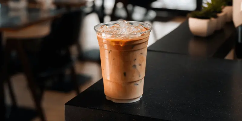 Starbucks Iced Latte Drinks1 (1)